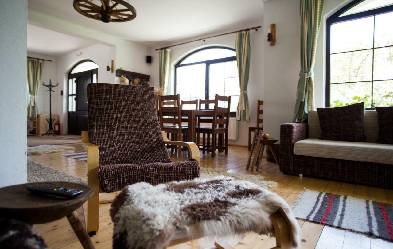 Casa Mosului - Transfagarasan Bed & Breakfast คือร์ตีโชอารา ภายนอก รูปภาพ
