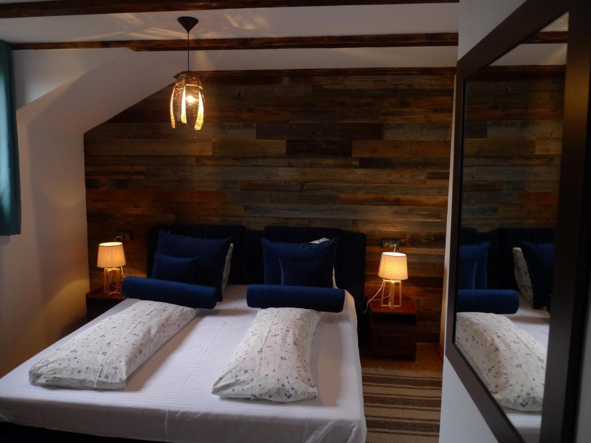 Casa Mosului - Transfagarasan Bed & Breakfast คือร์ตีโชอารา ภายนอก รูปภาพ